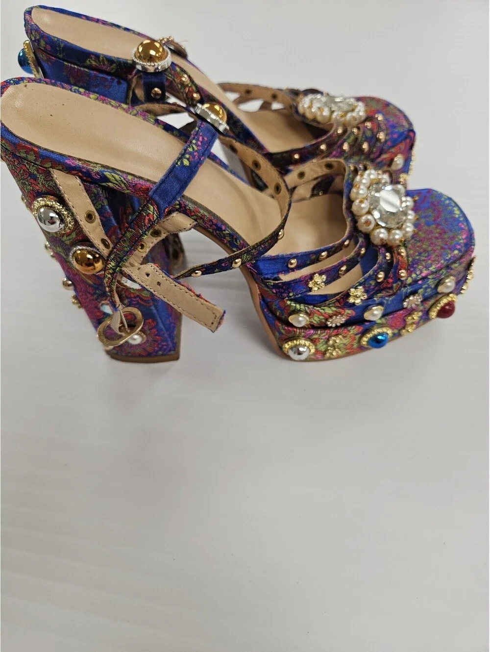 Y2K Embellished Platform Heeled Sandals with Decorative Stones and Pearls